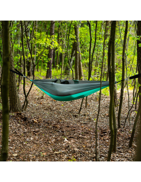 SET MIT GURTEN NILS CAMP