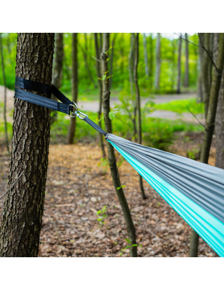 SET MIT GURTEN NILS CAMP