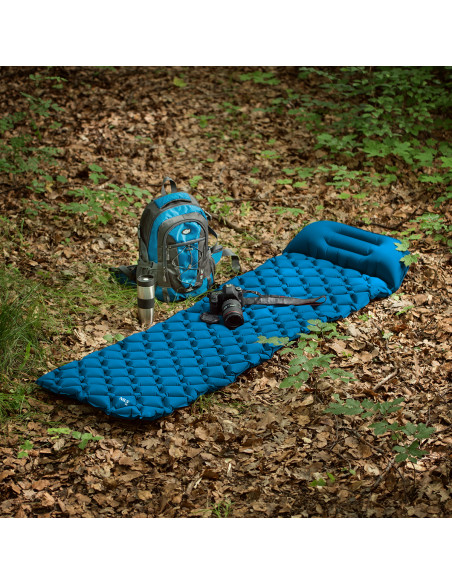 TÜRKISFARBIG TOURISTISCHE MATTE MIT DER LUFTPUMPE NILS CAMP