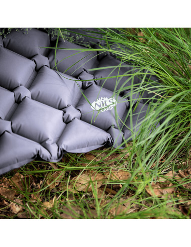 GRAU TOURISTISCHE MATTE MIT DER LUFTPUMPE NILS CAMP