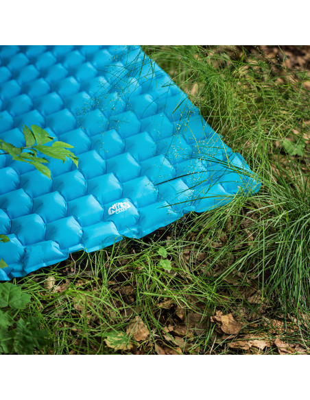 BLAU TOURISTISCHE MATTE NILS CAMP