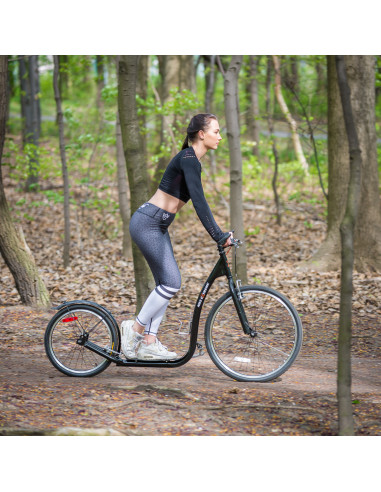 BLACK 26/20" ROLLER MIT AUFGEPUMPTEN RÄDERN NILS EXTREME