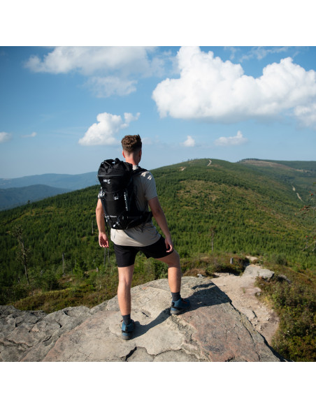 TREKKINGRUCKSACK SCHWARZ KJOLEN 40L NILS CAMP