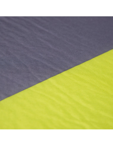 GRÜN-GRAU SELBSTAUFBLASENDE MATTE MIT DEM KOPFKISSEN NILS CAMP