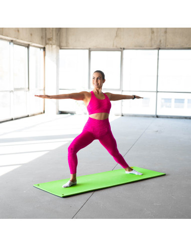 GRÜN-SCHWARZ FITNESSMATTE MIT ÖSEN 14060 CM EVA 15 MM HMS PREMIUM