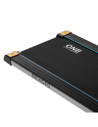 ELEKTRISCHES LAUFBAND MIT DEM MASSAGEGERÄT ONE FITNESS